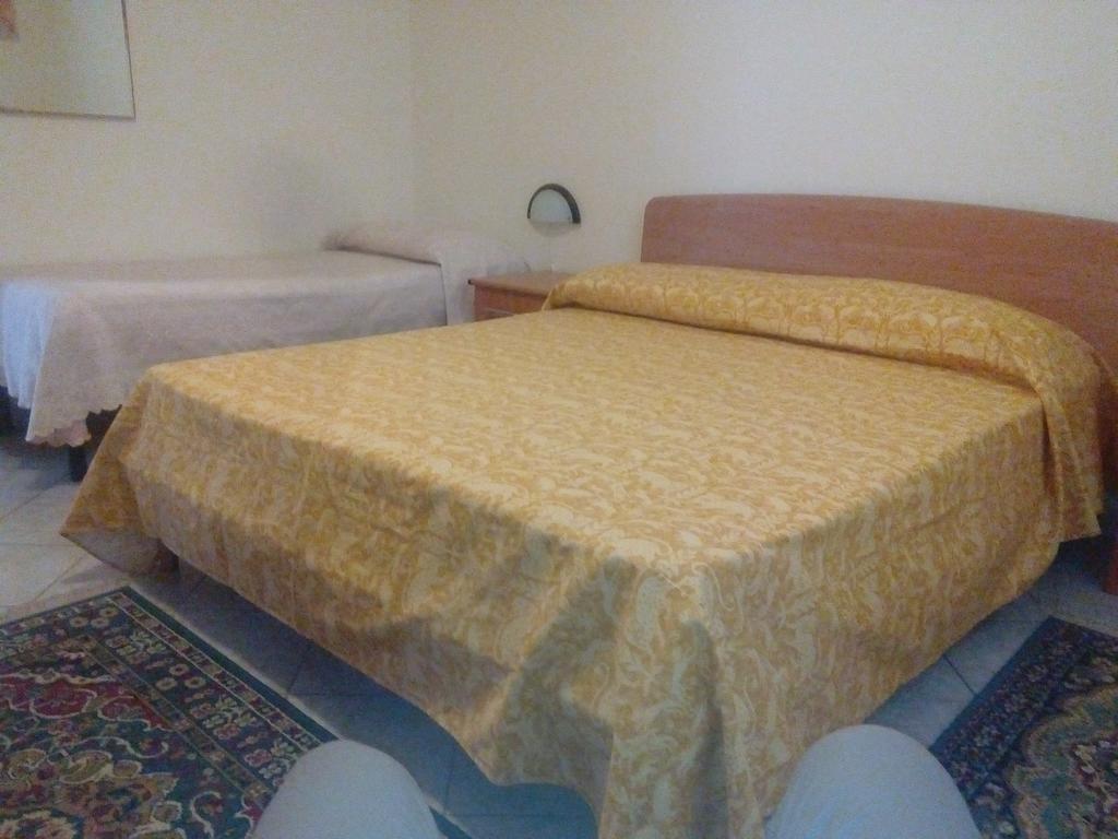 レンデ Raggio Di Sole Bed & Breakfast エクステリア 写真